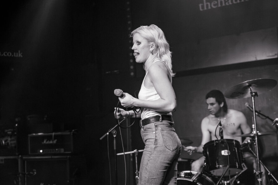 Amyl and The Sniffers at The Haunt