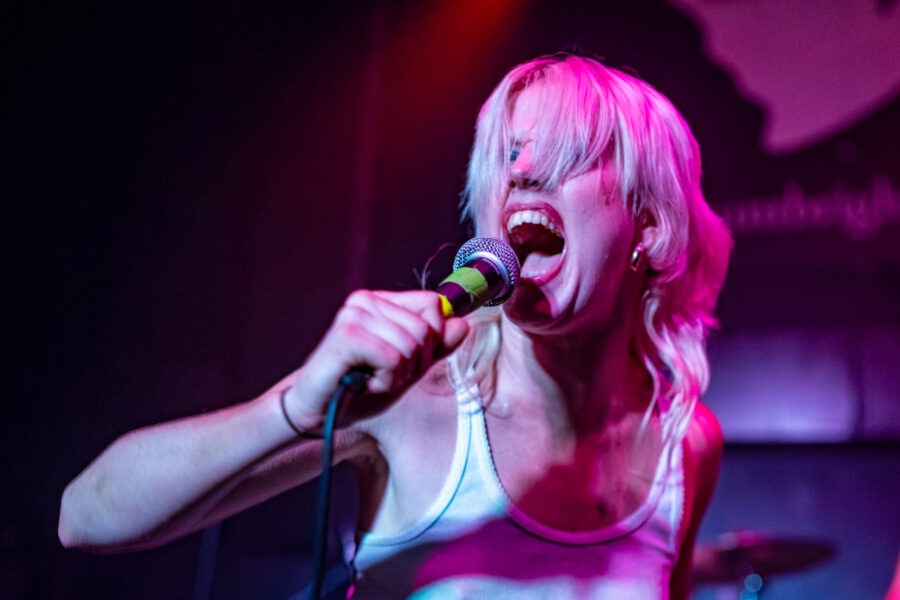 Amyl and The Sniffers at The Haunt